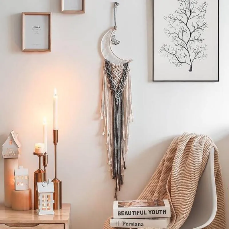 Bohemian Details - Macrame moon