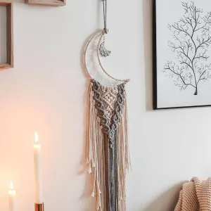 Bohemian Details - Macrame moon