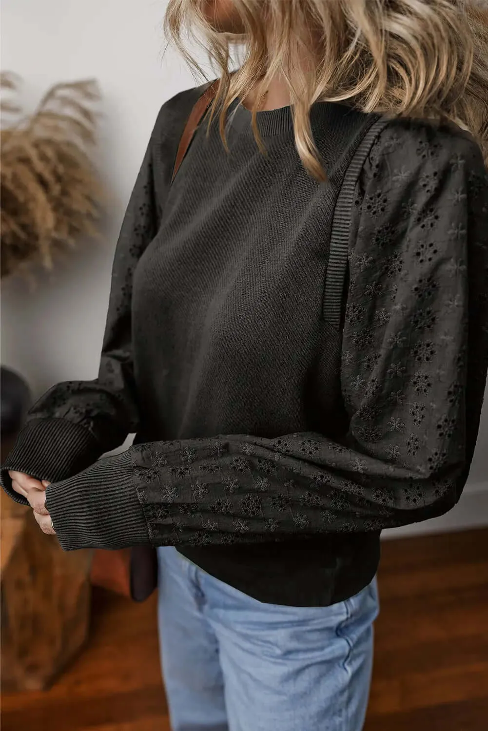 Eyelet Round Neck Long Sleeve Fashion Sweatshirt