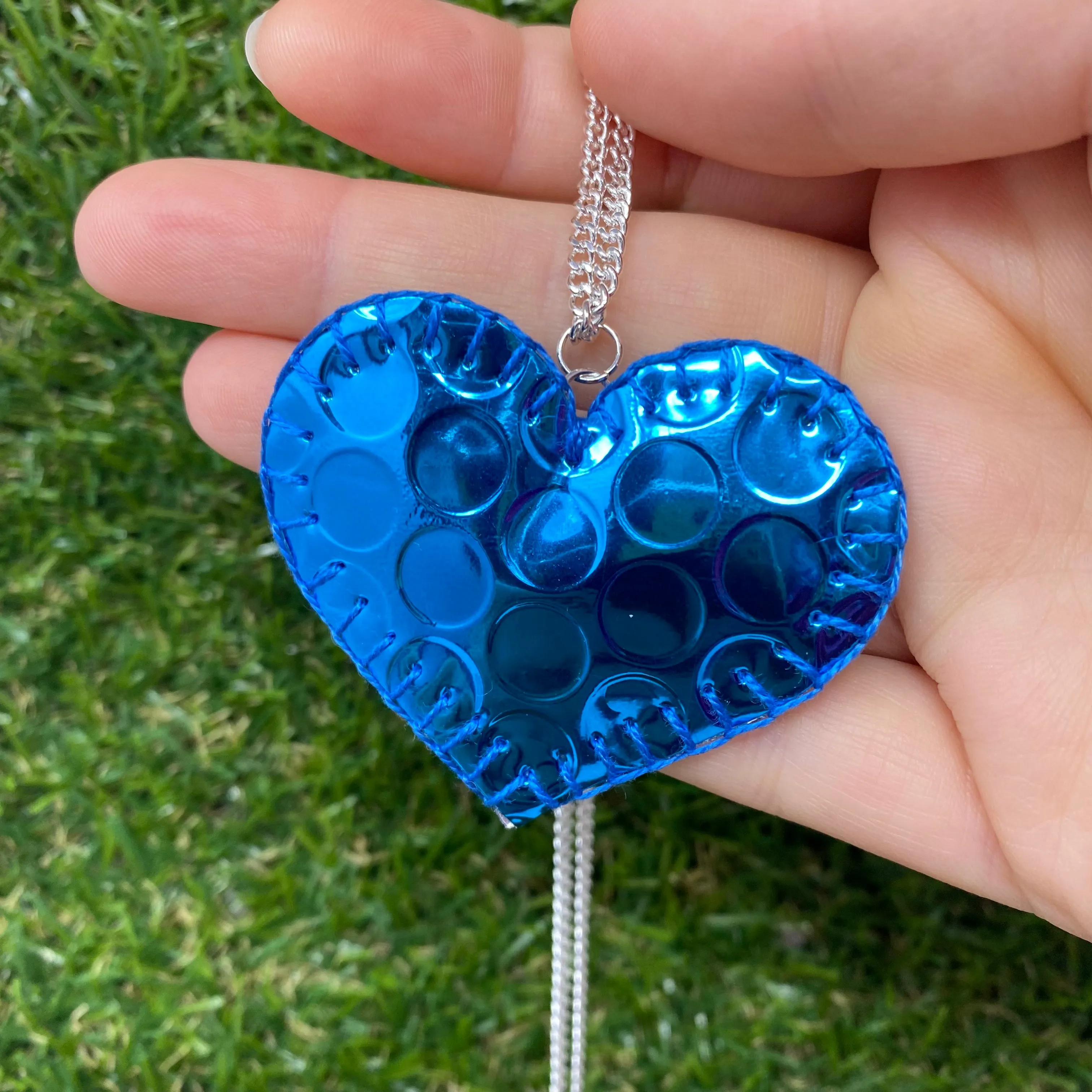 Holographic heart pendants