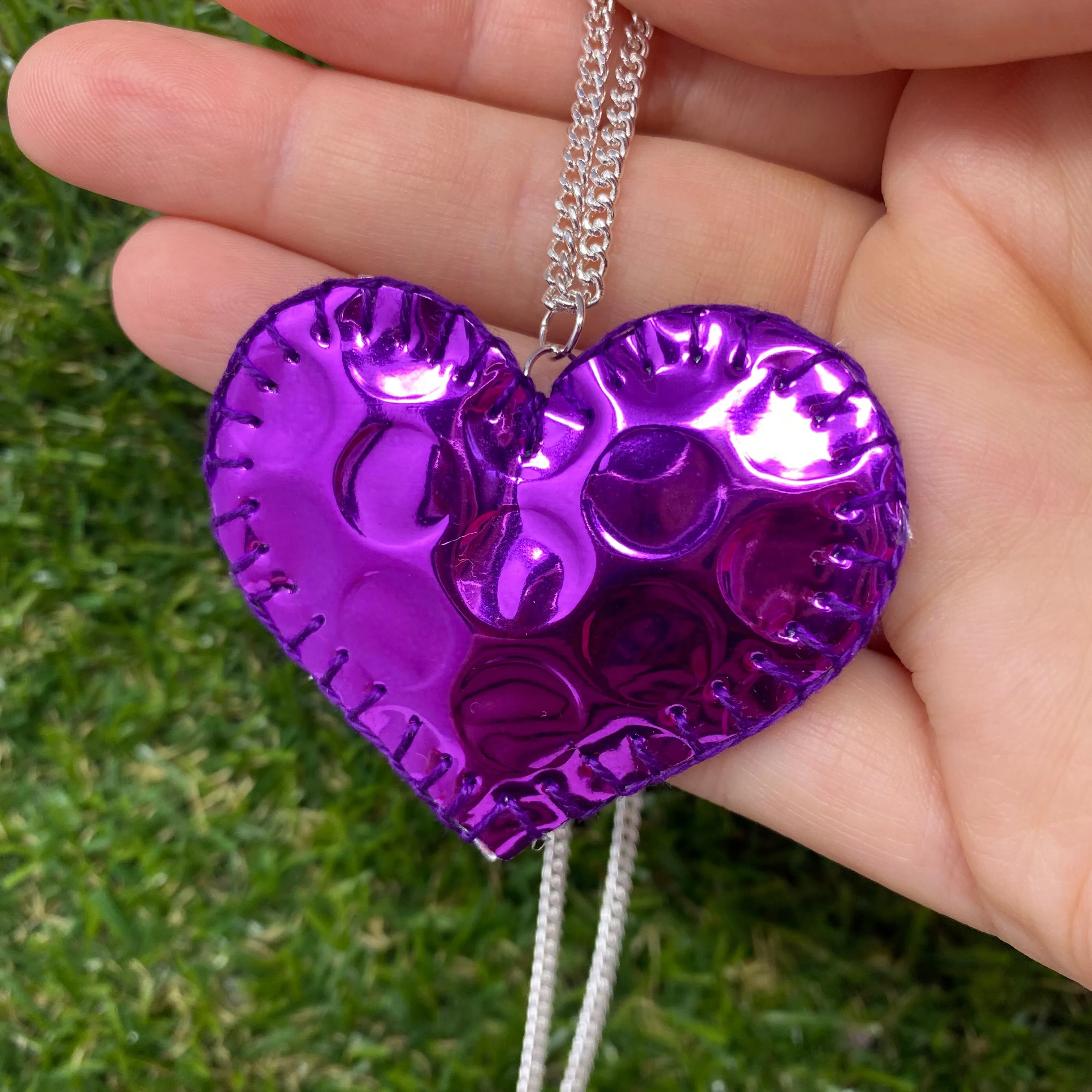 Holographic heart pendants