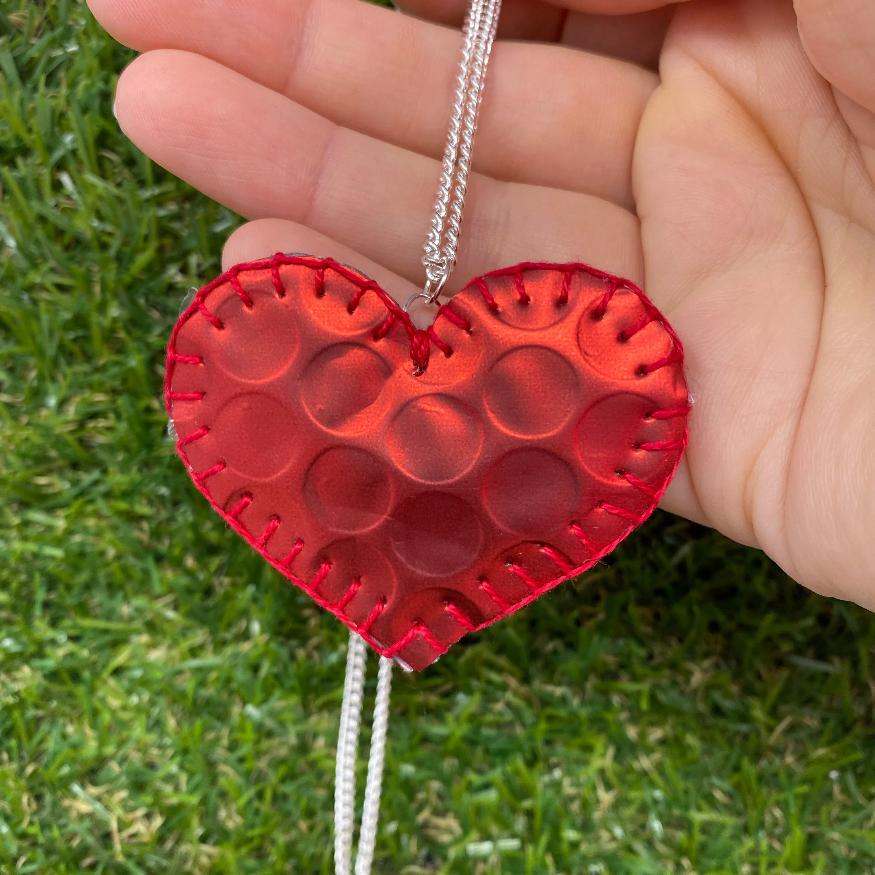 Holographic heart pendants