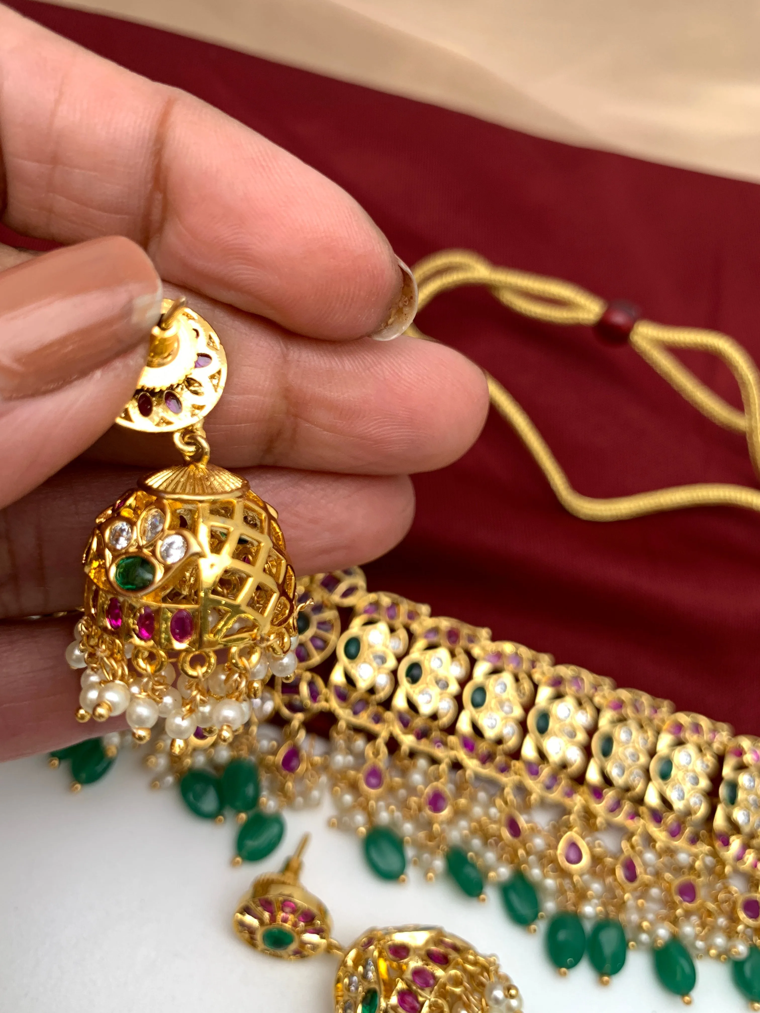 Red Green Multi Kemp Green beads CZ Pearls Choker