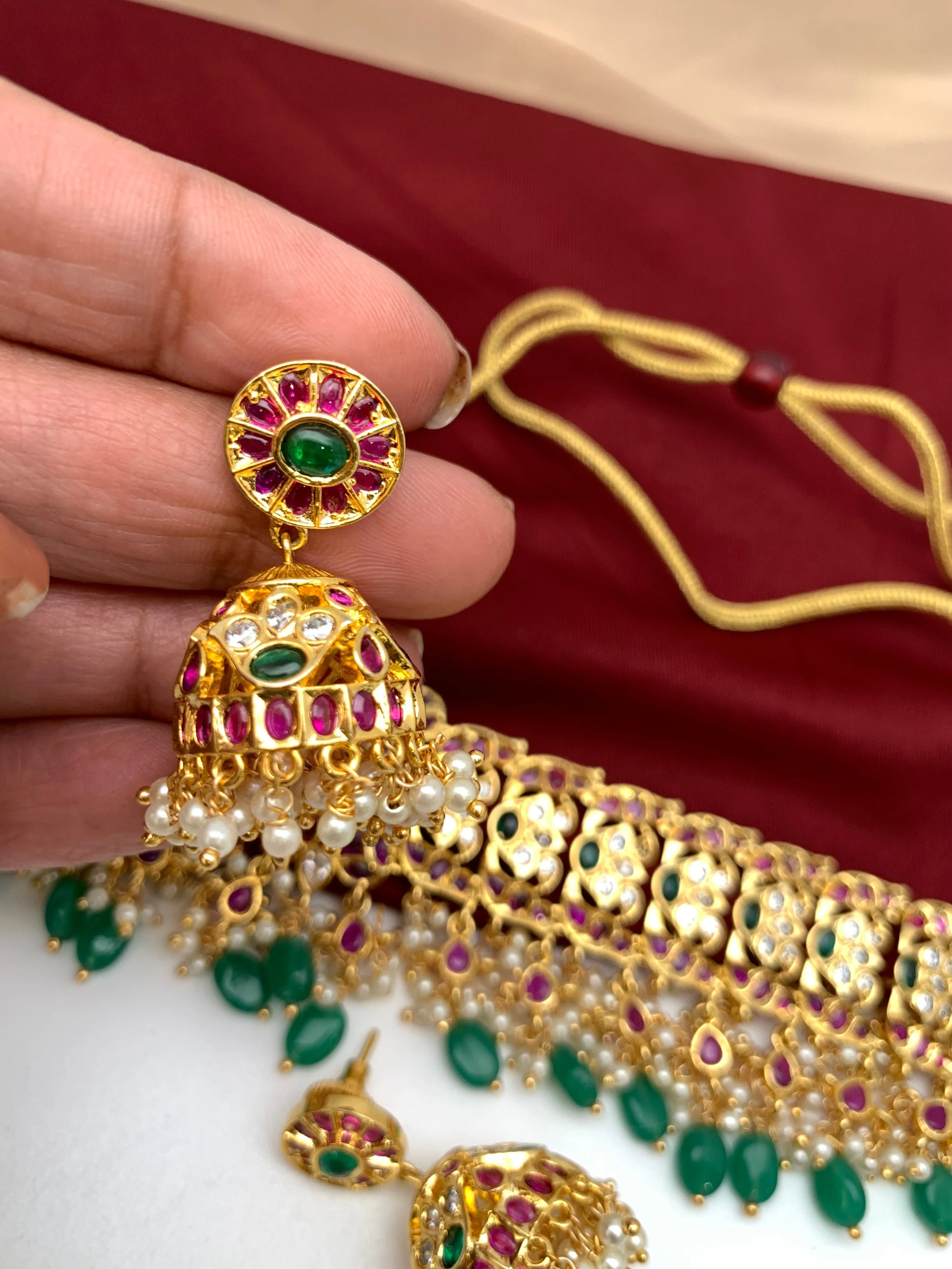 Red Green Multi Kemp Green beads CZ Pearls Choker