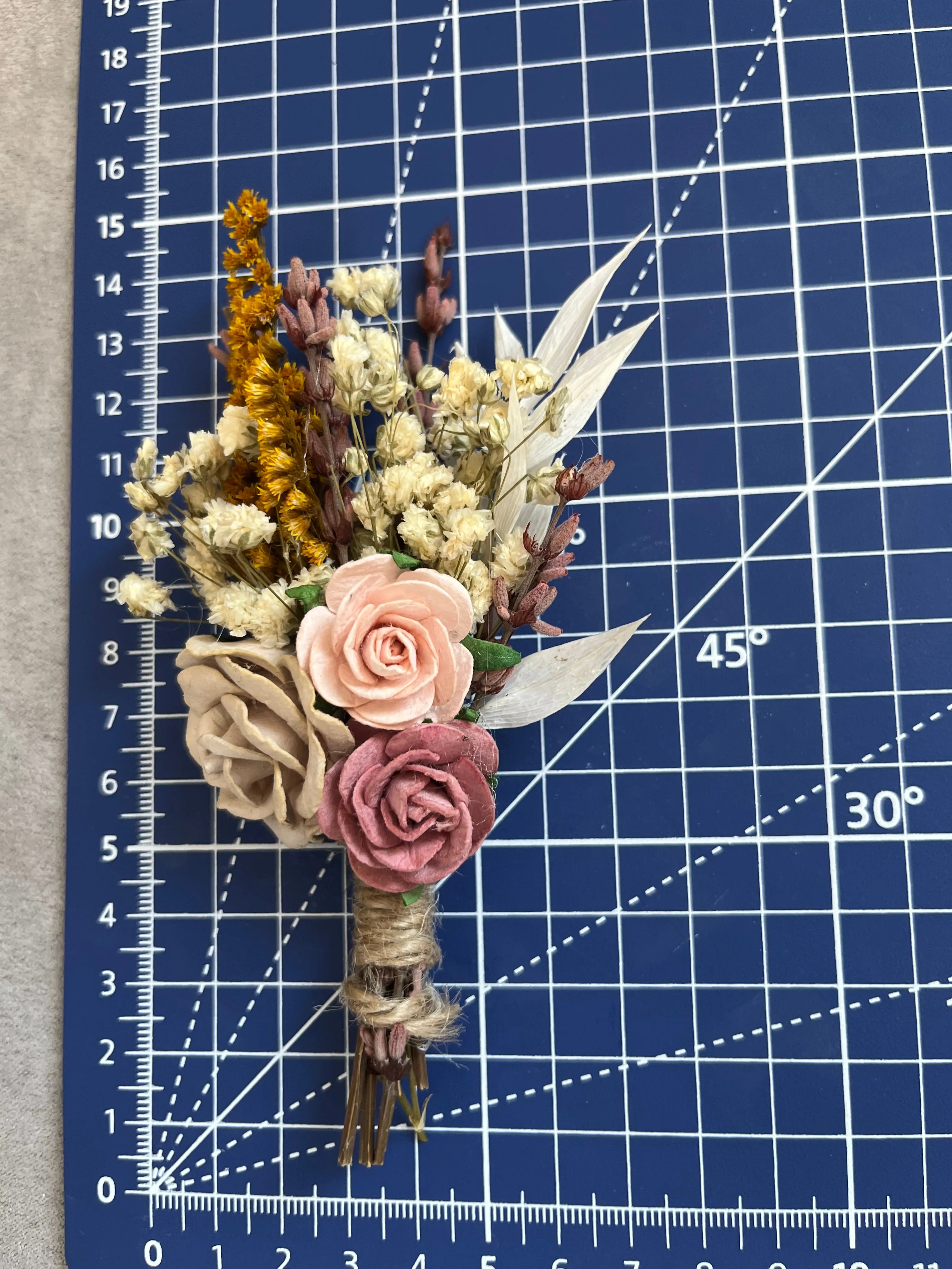 Romantic groom's boutonniere