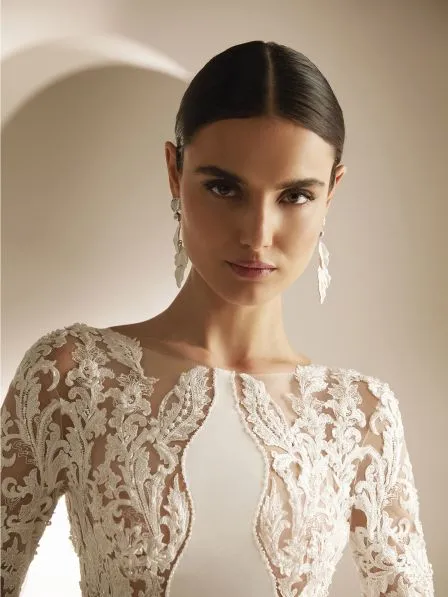 Suzanne Atelier Premiere Collection UK10