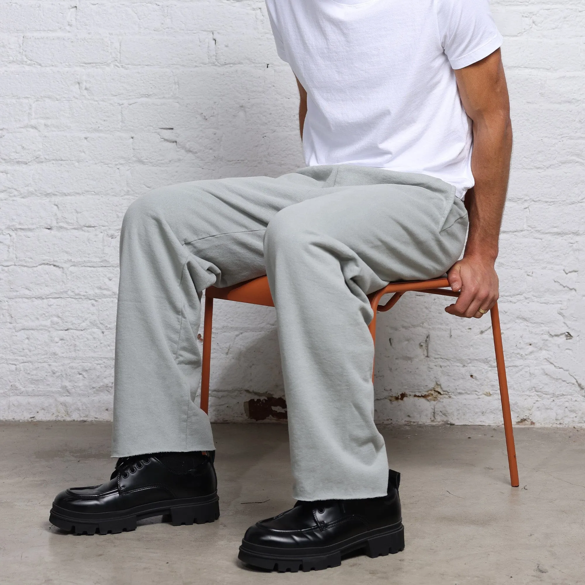 The Ludlow Crop Sweatpants